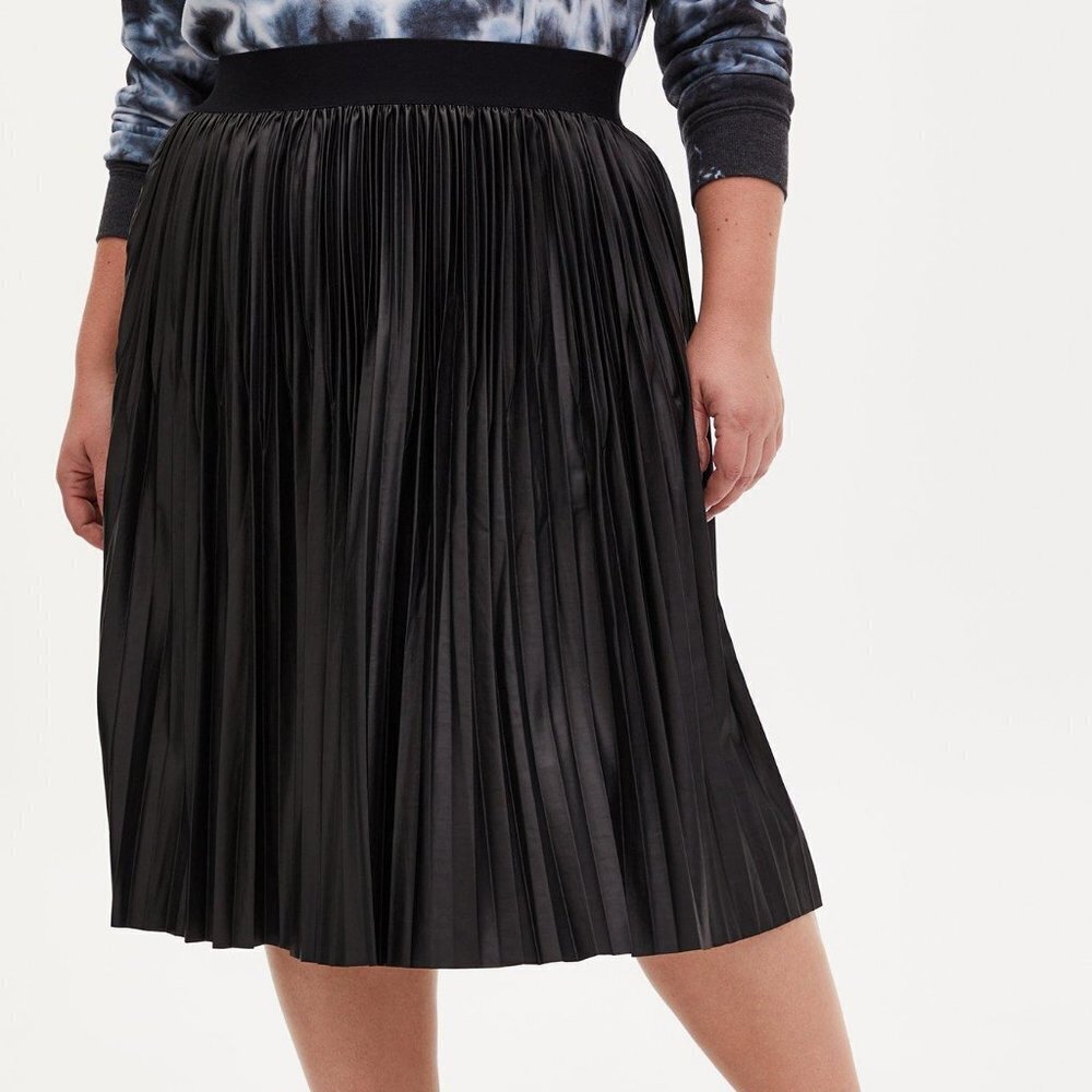 Black Premium Ponte Coated Pleated Midi Skirt